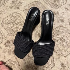 RAYE Sookies Heel NWOT